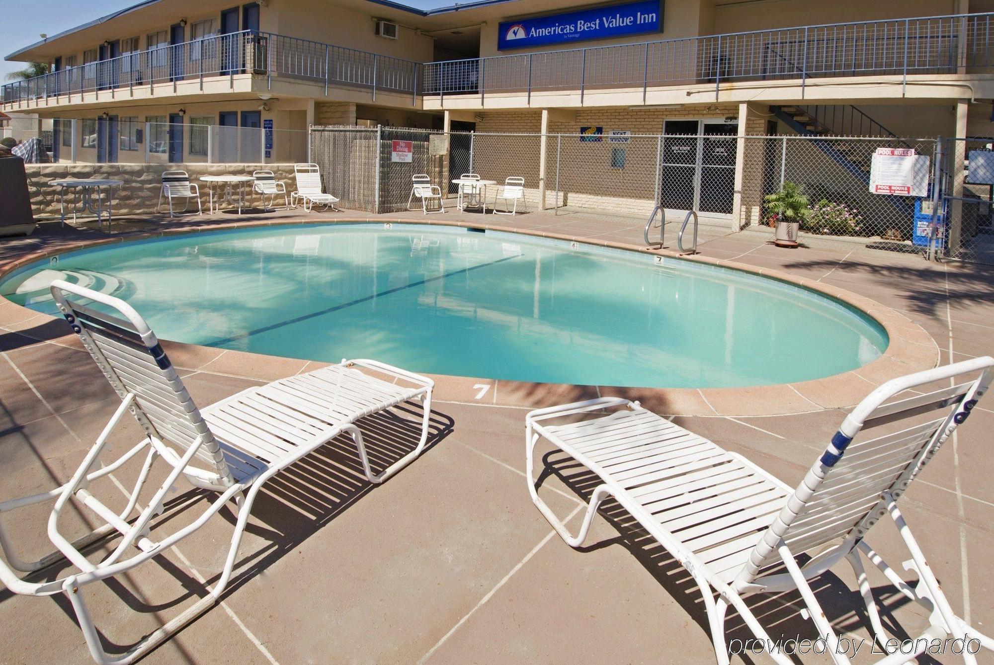 Days Inn By Wyndham Santa Maria Facilities photo