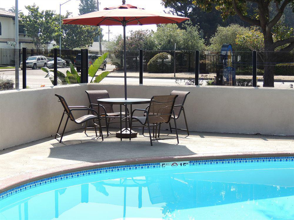 Days Inn By Wyndham Santa Maria Exterior photo